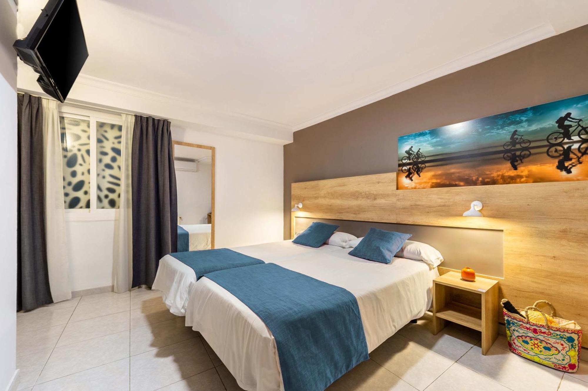 Hotel Vibra Maritimo Ibiza Town Ngoại thất bức ảnh